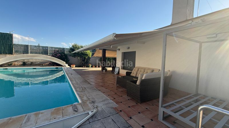 Foto d1a5b32a-f65a-4fb2-ae52-40a2c327b4b3. Xalet amb xemeneia calefacció aparcament piscina a Albacete