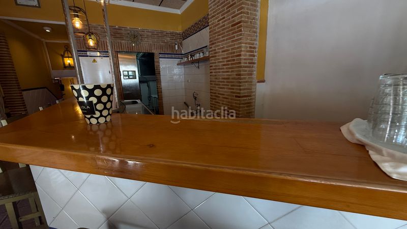 Foto b6a1c393-3ff1-429b-9021-fb52578e3c5f. Local comercial a calle calderón de la barca 21 a Albacete