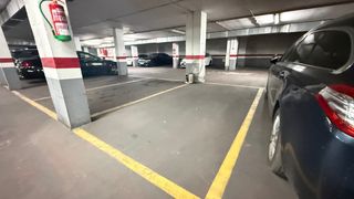 Parking voiture à Calle Júcar 5