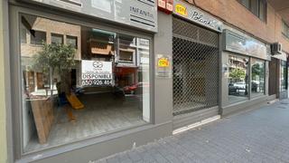 Business premise in Calle Albarderos 6