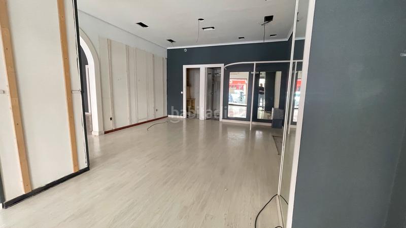 Foto ba1acd83-0a5b-481a-a7cc-87e55cbf5022. Lloguer local comercial a calle albarderos 6 a Feria Albacete