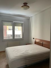 Miete Etagenwohnung in Sancti Spiritus - San Juan. Piso en alquiler en centro, 2 dormitorios.