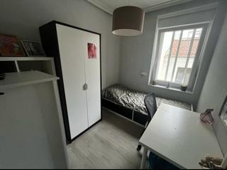 Lloguer Pis a San Bernardo. Habitación en alquiler en paseo san vicente, 4 dormitorios.