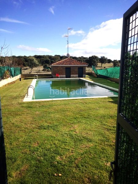 Foto 3267773a-eeb0-4ef8-82cc-160186ed6ae1. Casa adossada amb calefacció aparcament piscina a Carrascal de Barregas