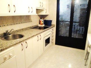 Lloguer Pis a Barrio Blanco. Piso en alquiler en barrio  blanco, 3 dormitorios.