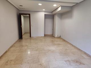 Lloguer Oficina a Centro. Oficina en alquiler en centro, 1 dormitorio.
