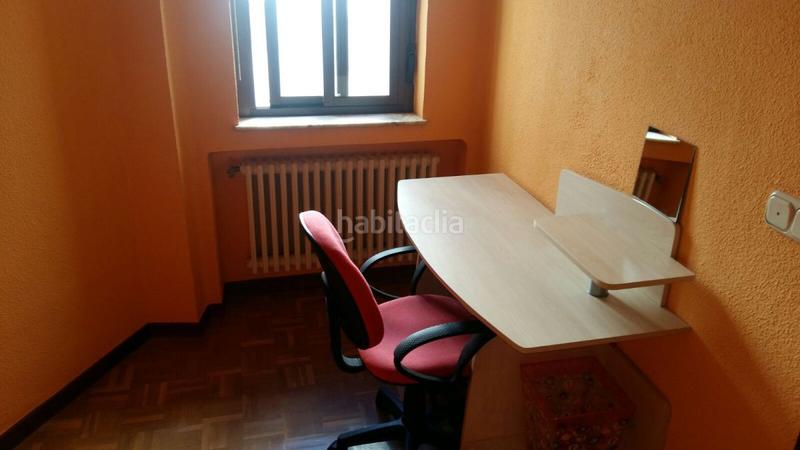 Foto f76d2330-ed31-45e2-9e6a-301f547da49f. Rent flat with heating in Carmelitas Salamanca