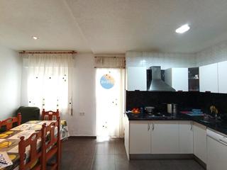 Lloguer Pis  Volta. Piso en alquiler en estación autobuses, 4 dormitorios.