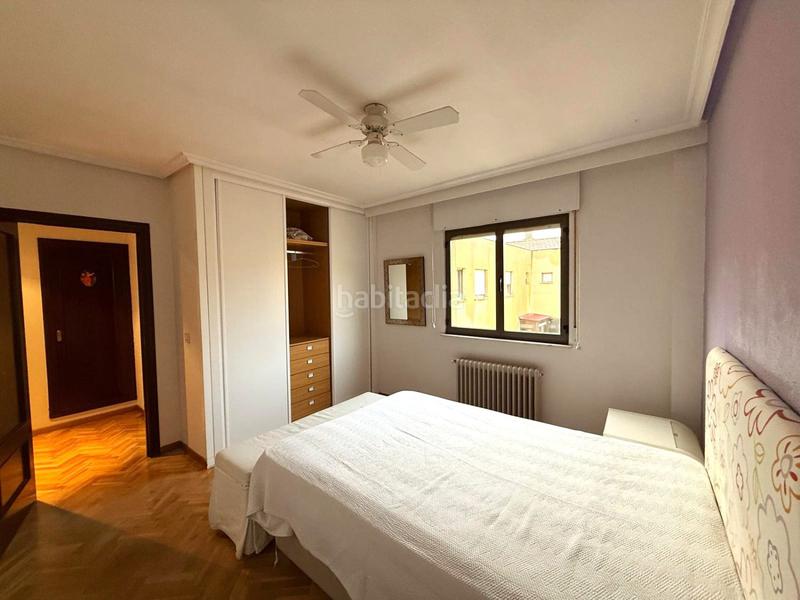 Foto 69ea8704-26ca-4280-81cd-5765e65ab546. Àtic amb calefacció aparcament piscina a Tejares - Chamberí - Alcades Salamanca