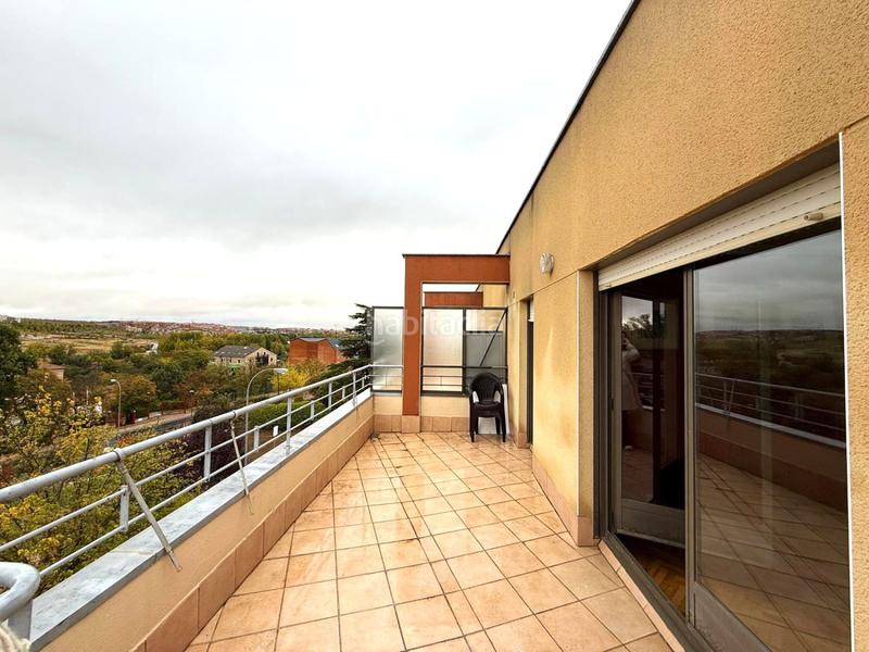 Foto b2859f4f-2825-462d-b50f-7c2621065130. Àtic amb calefacció aparcament piscina a Tejares - Chamberí - Alcades Salamanca