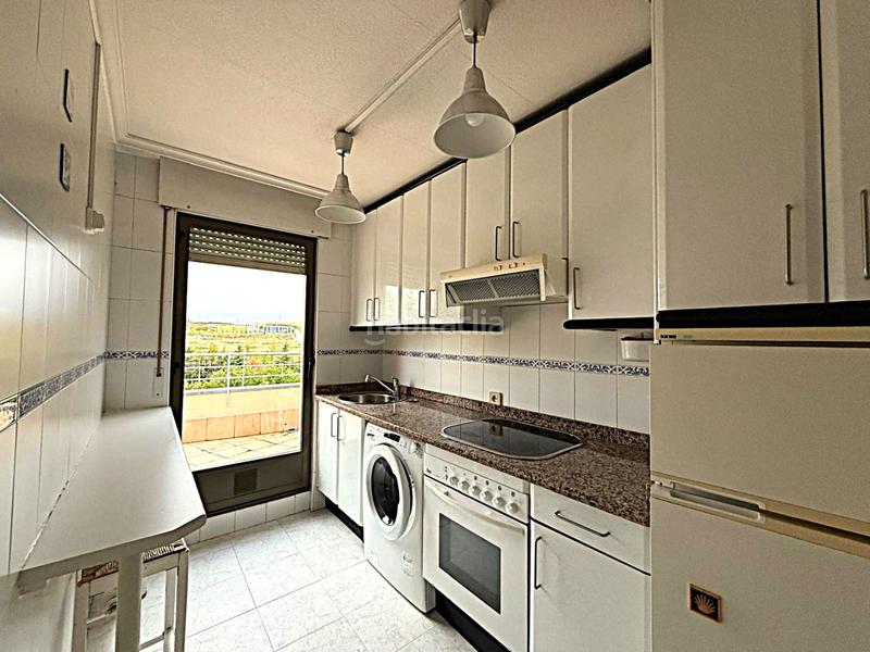 Foto b307f5e3-b983-44a8-9097-25e66c7912b2. Àtic amb calefacció aparcament piscina a Tejares - Chamberí - Alcades Salamanca