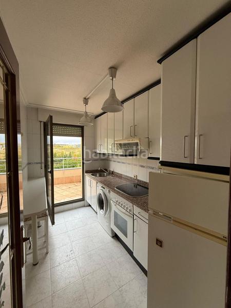 Foto bd5c85f9-dea1-4e3f-a39e-b02fa734c3ff. Àtic amb calefacció aparcament piscina a Tejares - Chamberí - Alcades Salamanca