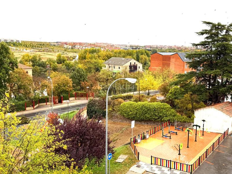 Foto fa30507b-293a-468a-b3f5-967cbc046eeb. Àtic amb calefacció aparcament piscina a Tejares - Chamberí - Alcades Salamanca