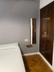 Rent Flat in Centro. Piso en alquiler en centro, 5 dormitorios.