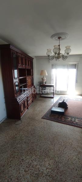 Foto f21ae30c-1730-4ad5-9df0-62cf058e8439. Piso vivienda totalmente exterior con amplias vistas en carretera de ledesma en Salamanca