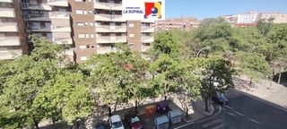 Pis a Calle del Doctor Gómez Ulla 47