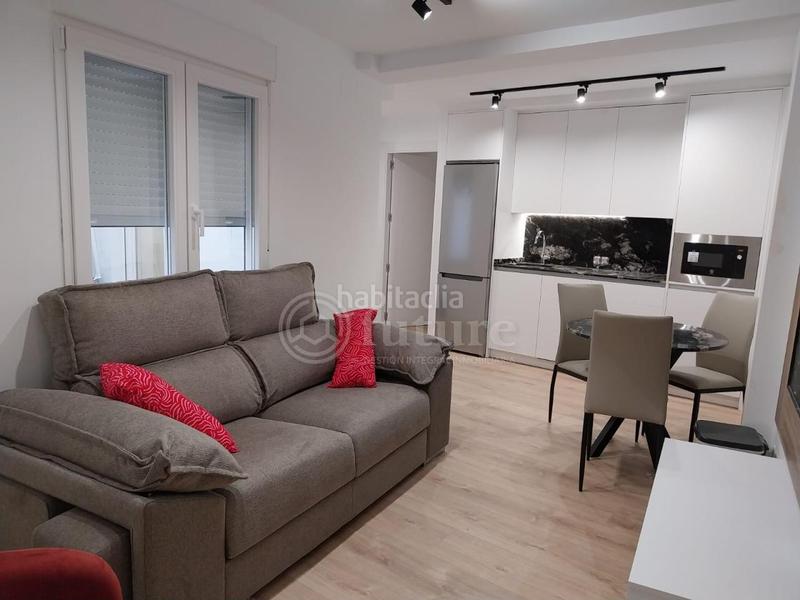 Foto 888f35bd-780f-4654-be06-73e84efbf950. Lloguer pis amb calefacció a Carmelitas Salamanca