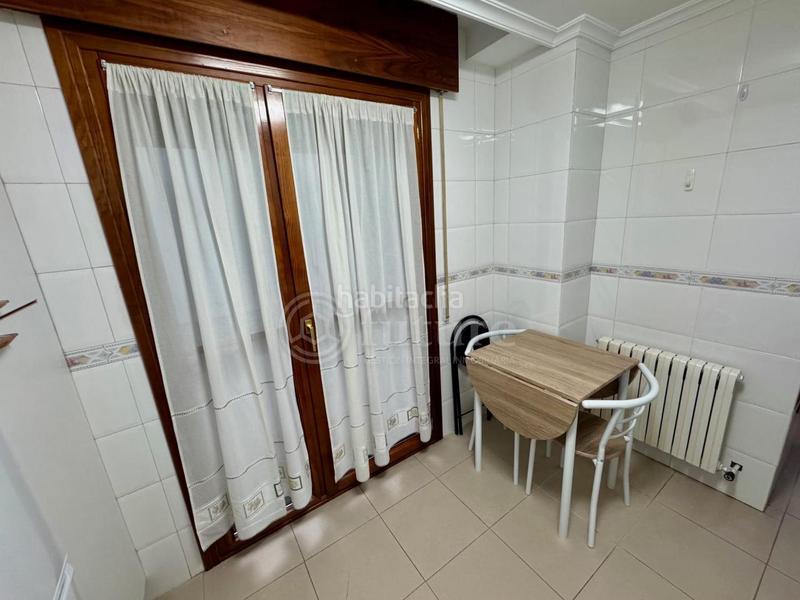 Foto 7c9c46ee-f71b-43af-8978-9c6bc2e49385. Rent flat with heating in Garrido Sur Salamanca