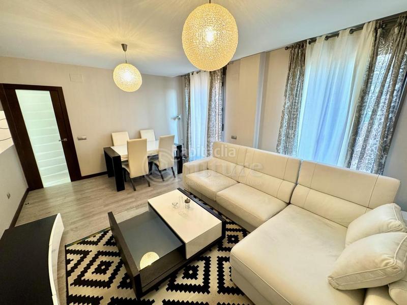 Foto 344b9d49-6432-4daf-8c19-b13851c86eea. Rent penthouse with heating parking in San Esteban - San Cristóbal Salamanca