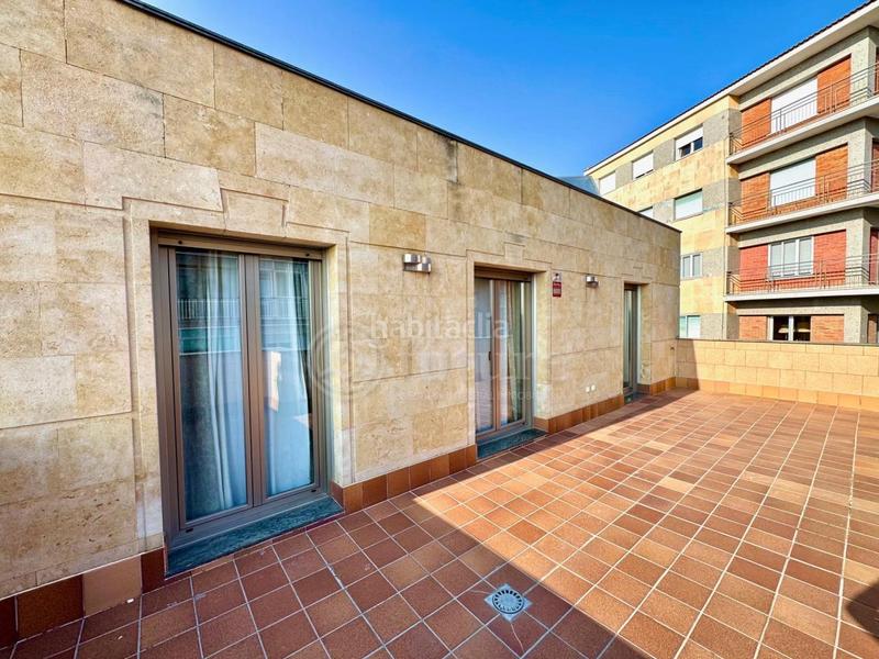 Foto 5cdae33a-a330-463d-9ca5-b5164095e985. Rent penthouse with heating parking in San Esteban - San Cristóbal Salamanca