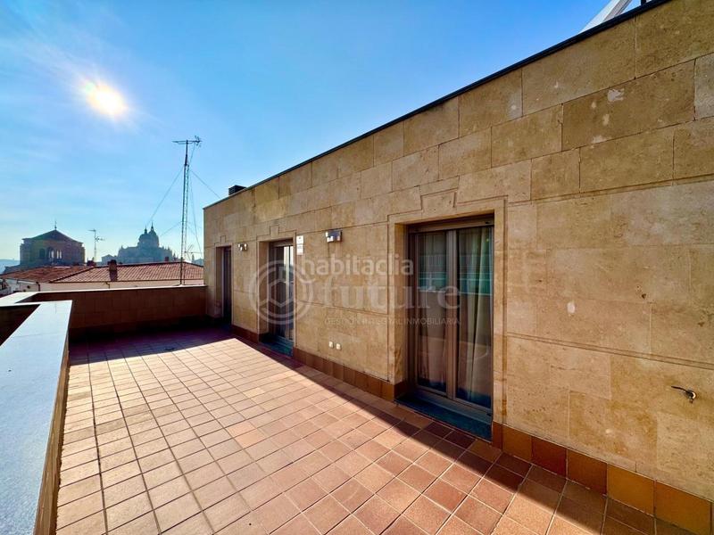 Foto 641ce9f3-5bba-4a12-8e0d-376efde44b82. Rent penthouse with heating parking in San Esteban - San Cristóbal Salamanca
