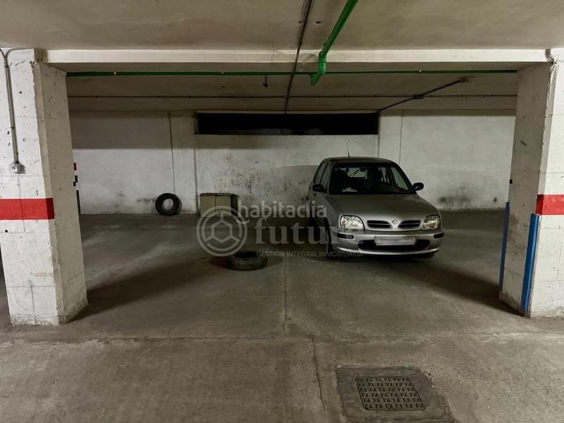 Foto 6f12759e-1bd0-4218-9e74-ca7cb908df98. Aparcament cotxe a Rollo - Puente Ladrillo Salamanca