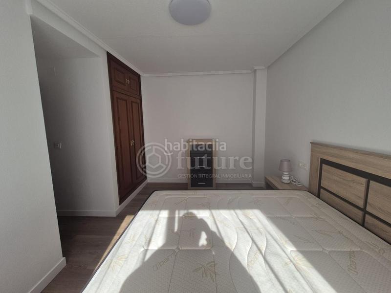 Foto bc55dcc9-e8fd-4b6a-a9e6-81903ff9b854. Affitto attico con riscaldamento in Carmelitas Salamanca