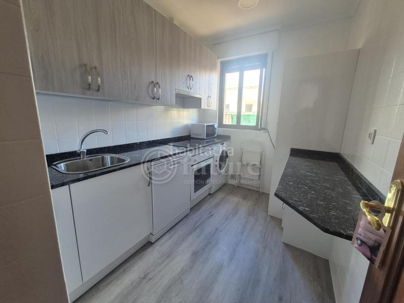 Foto cd7533ab-704e-46ed-8a74-34b28497dfea. Location attique avec chauffage dans Carmelitas Salamanca