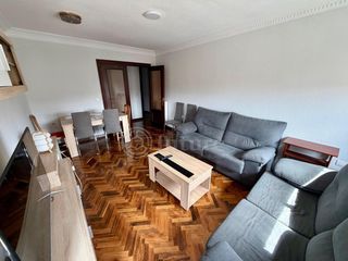 Rent Flat  Azafranal