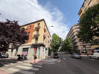 Pis a Avenida de Villamayor