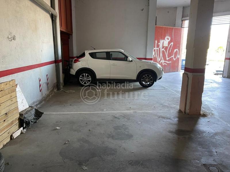 Foto 6c76be3f-03da-4841-92cd-b62418f3cfe7. Parking coche en Teso de la Feria - Arrabal Salamanca