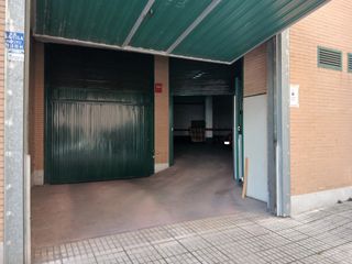 Lloguer Aparcament cotxe a Avenida de italia 58. ¿no sabes donde aparcar? alquilamos plazas de garaje en avenida