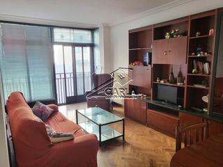 Appartement à Sancti Spiritus - San Juan. En venta piso y plaza de garaje en centro de salamanca
