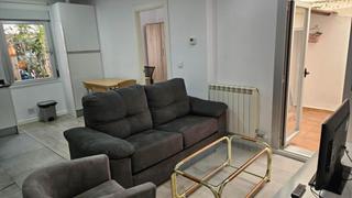 Lloguer Pis  Salamanca - calle banzo. Piso en alquiler amueblado y reformado junto gran vía
