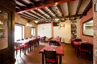 Locale commerciale in Sequeros. Inmobiliaria garla vende precioso hotel rural de 4 estrellas tot