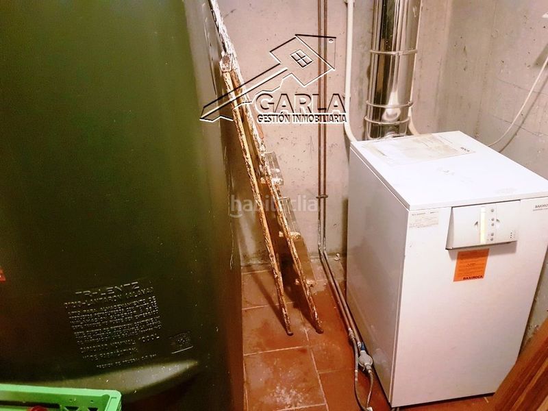 Foto e6e162a3-4554-4940-a018-6606394e417a. Local comercial a Sequeros