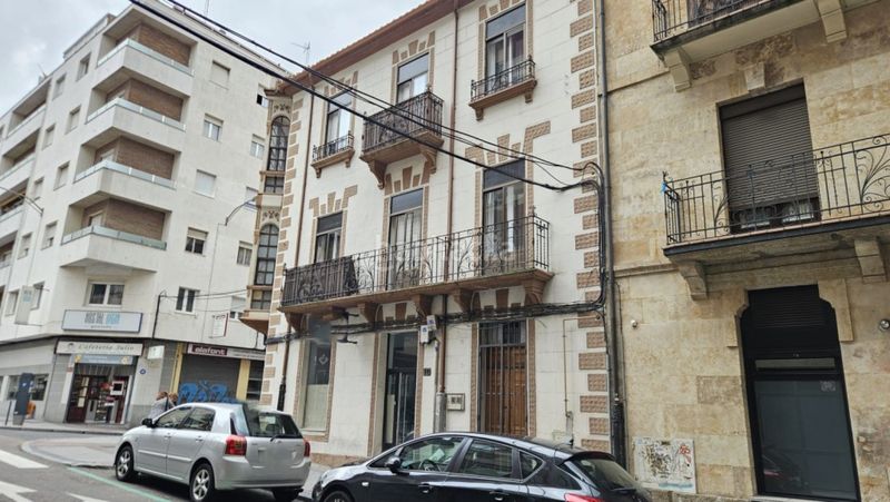 Foto 811dd440-9a8d-4d52-a748-73ed74e00257. Edifici a Labradores Salamanca