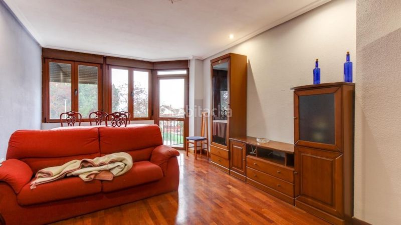 Foto a82688cc-13e6-4125-9484-a1ffaef113da. Casa amb calefacció aparcament piscina a Cabrerizos