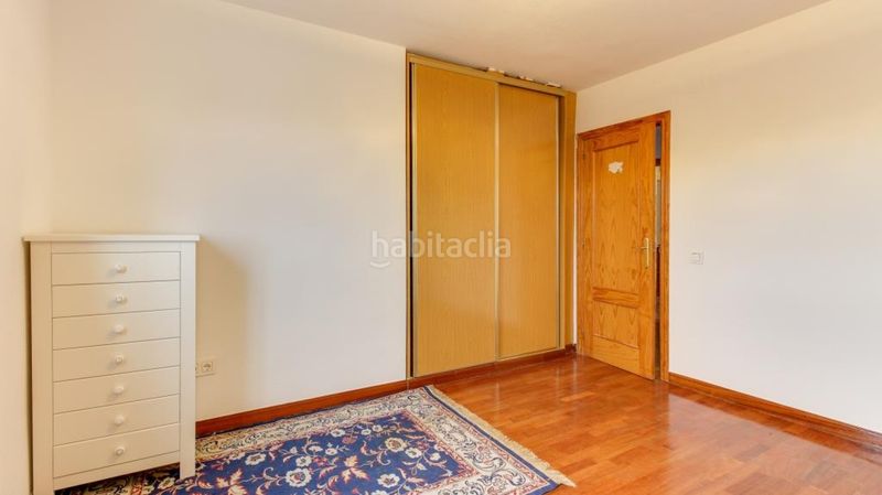 Foto a86d9ea0-fc6e-4948-b0a6-3445914d6efd. Casa amb calefacció aparcament piscina a Cabrerizos