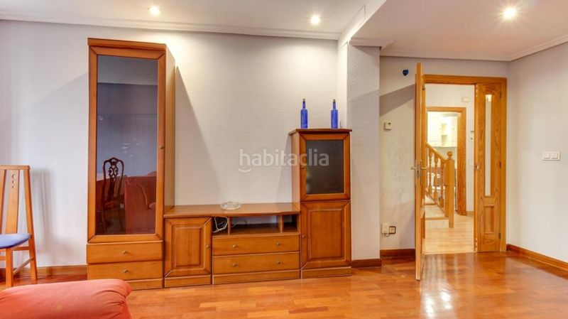 Foto ba31a31d-987d-4b5b-b280-8c154d830284. Casa amb calefacció aparcament piscina a Cabrerizos