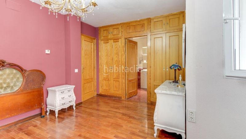 Foto bc21dd32-b9df-4389-95d9-12e97b2ea996. Casa amb calefacció aparcament piscina a Cabrerizos