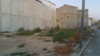 Terreny residencial en Calle miguel servet 10. Venta de tres solares en erla