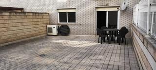 Planta baixa  De arias 18. Acogedor bajo con terraza,  garaje y trastero