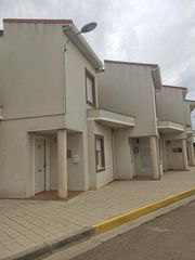 Casa en Los puentes 5. Adosado de 2 plantas con terraza y 4 dormitorios  listo para ent