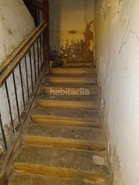 Foto 44c134d8-8f19-43c7-8572-0fbdef97bfe8. Edificio en de santiago ramón y cajal 5 centrico edificio con muchas posibilidades en Alagón