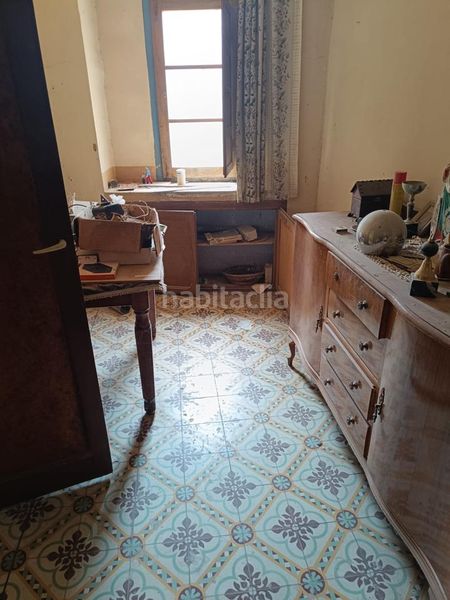 Foto ca8406c5-b97d-4f25-a7d0-4afee4b64834. Edificio en de santiago ramón y cajal 5 centrico edificio con muchas posibilidades en Alagón