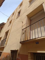 Casa  Calle de santiago ram�n y cajal. Casa muy centrica a reformar