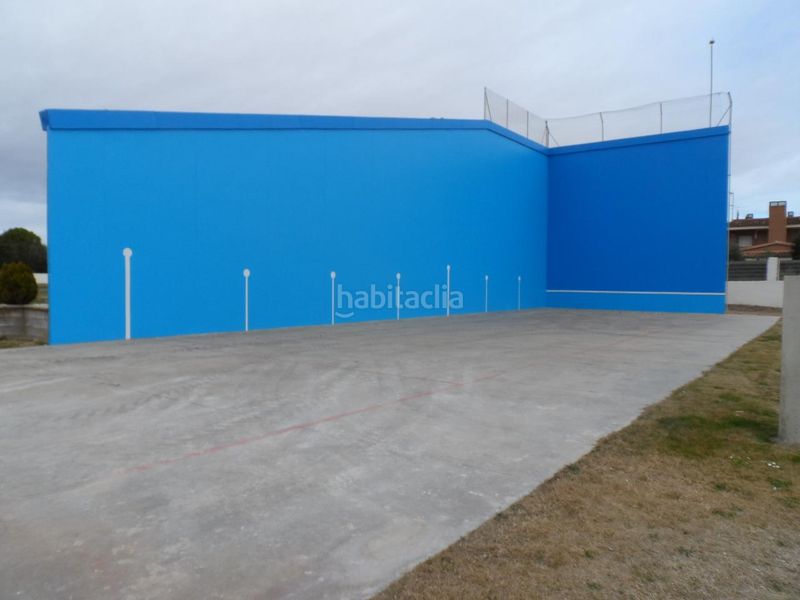 Foto f9b385b1-4135-4792-819b-846c0e6f1d12. Casa a valle de broto 44 a Zuera