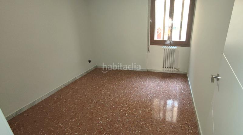 Foto 90ac2b84-8a9f-4033-9ef1-9f9a53377258. Piso en calle de teodora lamadrid 1 enlaces, justo detrás del hotel ac los enlaces y mcdonald. calle teodora lamadrid. calefacción individual a gas, con garaje y tras en Zaragoza