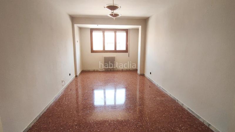 Foto bccb7b68-f7f5-4f7a-9b78-9fff0e2a8ada. Piso en calle de teodora lamadrid 1 enlaces, justo detrás del hotel ac los enlaces y mcdonald. calle teodora lamadrid. calefacción individual a gas, con garaje y tras en Zaragoza